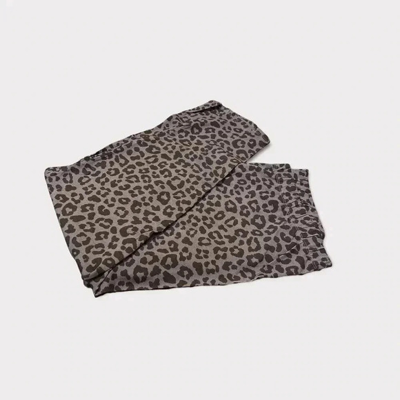 No Boundaries Juniors Ankle Leggings XXL New with Tags Gray Leopard stretchy - Picture 1 of 2